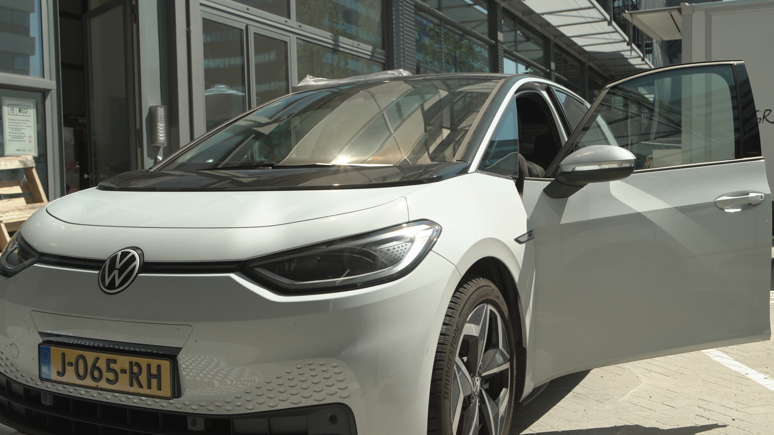 EVBox Group - Leading change through innovation EV 1 Scaled