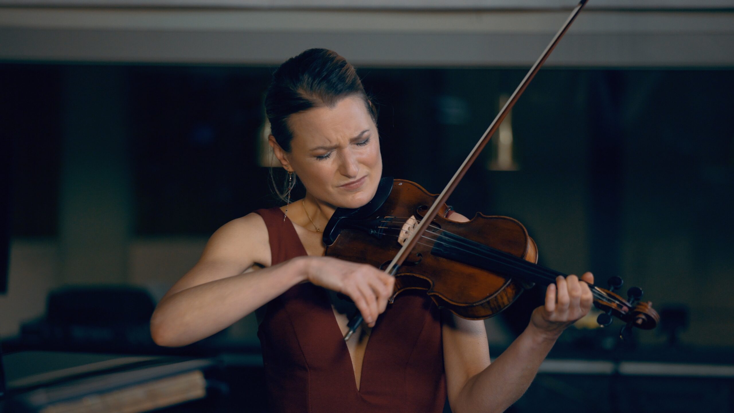 Humble Heroes: Julia Philippens HH36 03 Track 01 Scaled 1